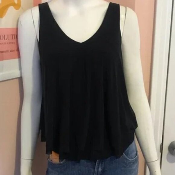 Express Tank Top Bundle – 6 Styles (Size M/L) ($10 per top!) FREE SHIPPING - Picture 4 of 7